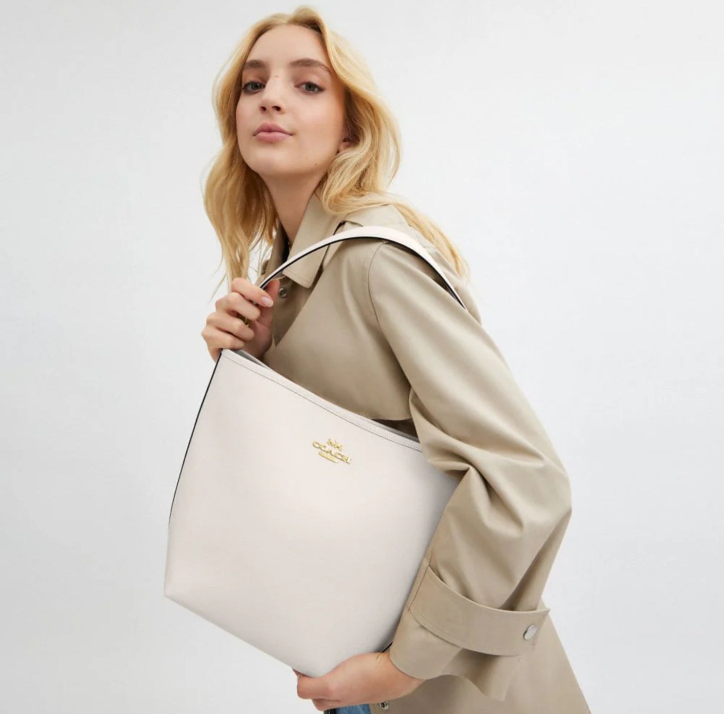 Coach Large City Bucket in Chalk
