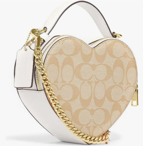 Coach Heart Signature in Light Khaki/Chalk