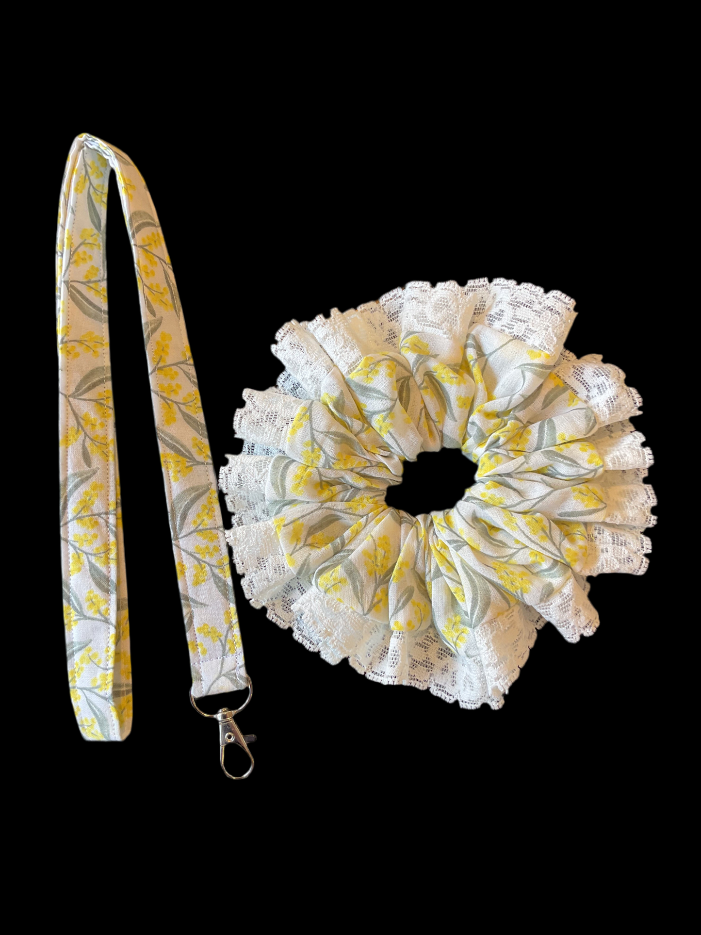 Lanyard & Scrunchies Set