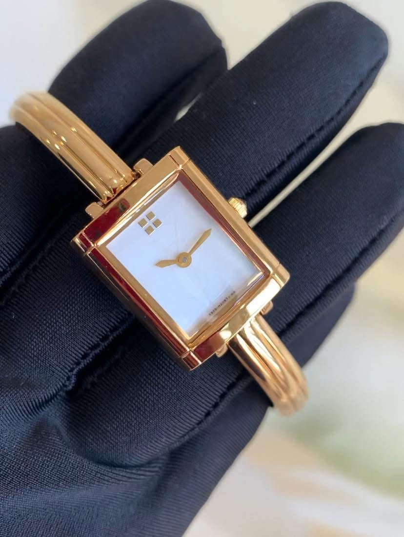 YSL 90s Vintage Watch in Gold Strap